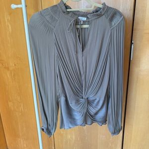 Long sleeve pleated top